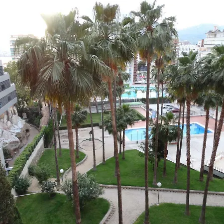 2 Bedrooms, 250m Levante Beach * Benidorm